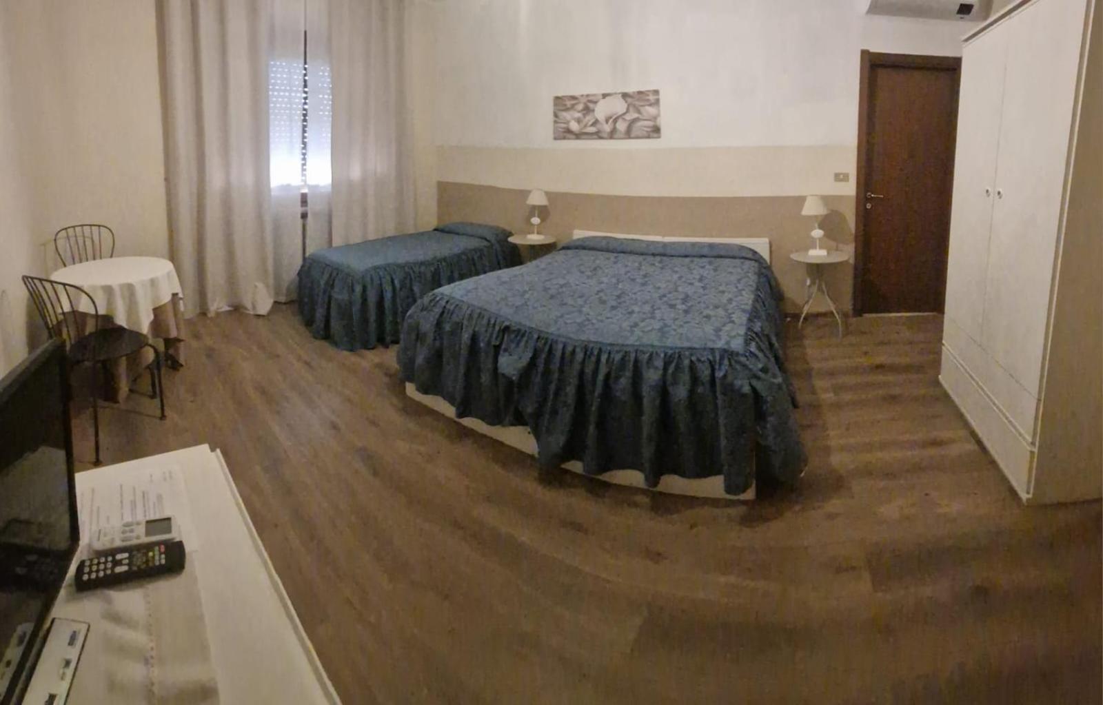 Albergo Ristorante Da Tunon Oviglio エクステリア 写真