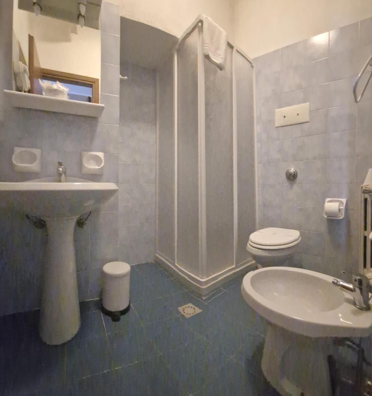 Albergo Ristorante Da Tunon Oviglio エクステリア 写真